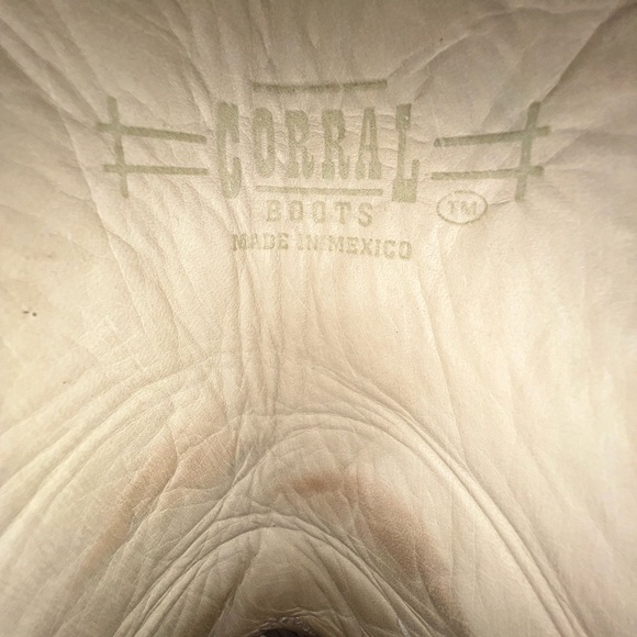 Corral Pink and Black Skull Flame Heeled Boots - Picture 5 of 7